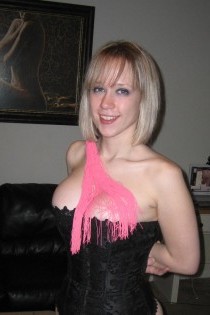 , 25  female escort, brantford